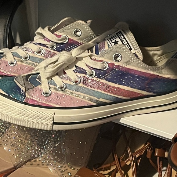 UPDATE******SOLD!!!!    Special edition “Converses” w/Metallic colors - Picture 6 of 8